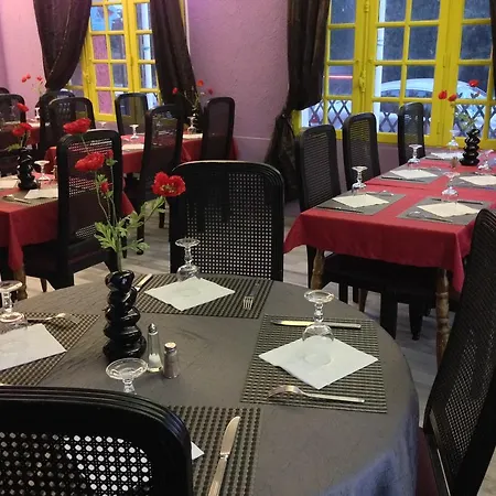 Le Plaza Vitarelle Hotel *
